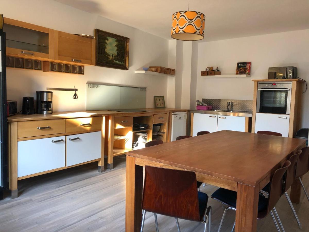 Weltempfaenger Backpacker Hostel Кельн Екстер'єр фото