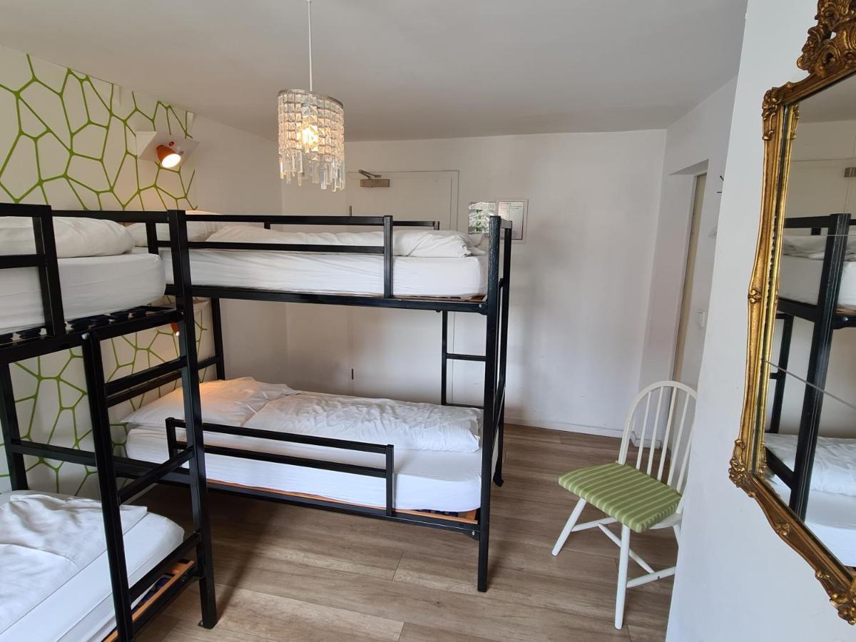 Weltempfaenger Backpacker Hostel Кельн Ліжка хостела фото