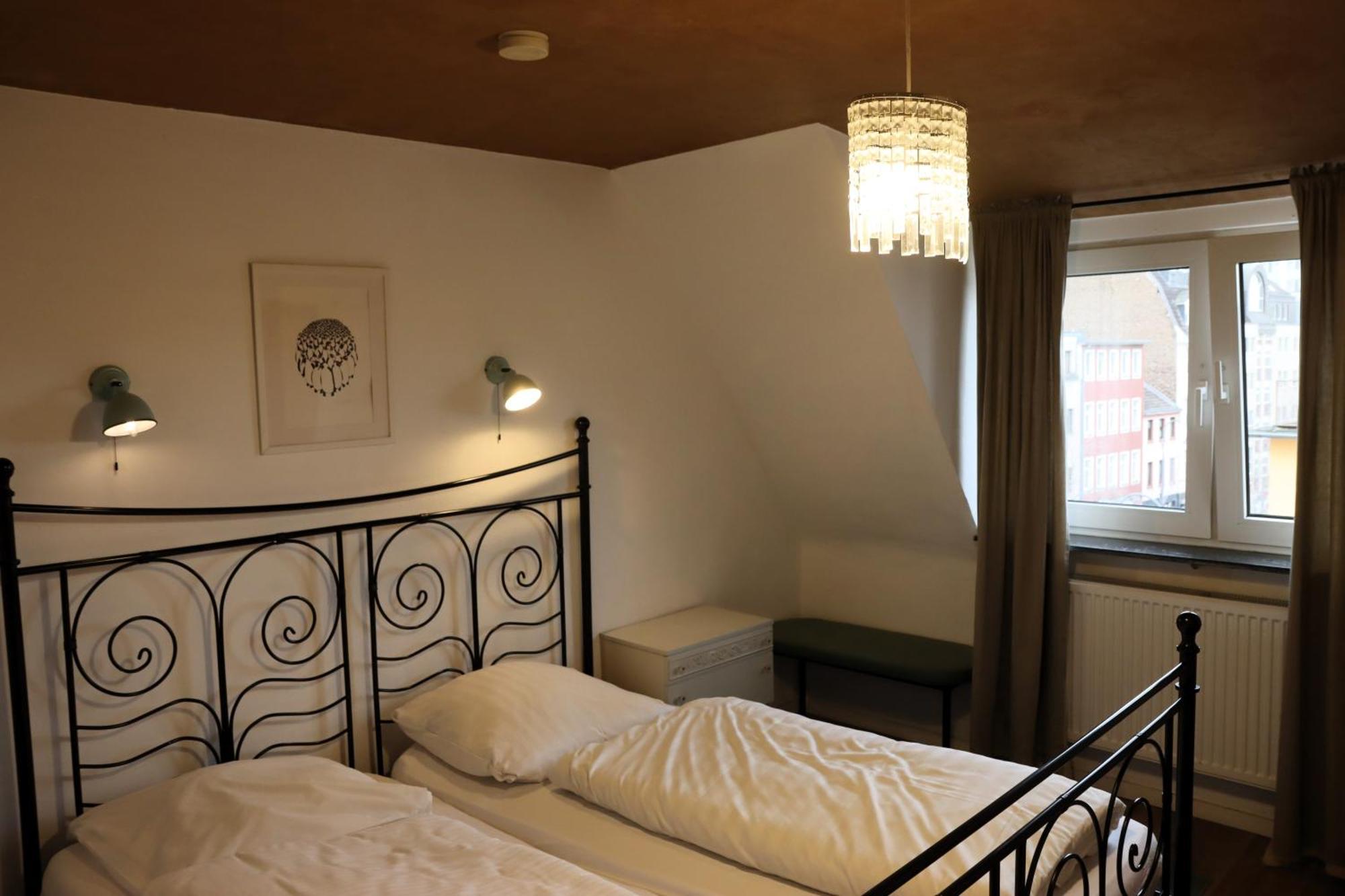 Weltempfaenger Backpacker Hostel Кельн Екстер'єр фото