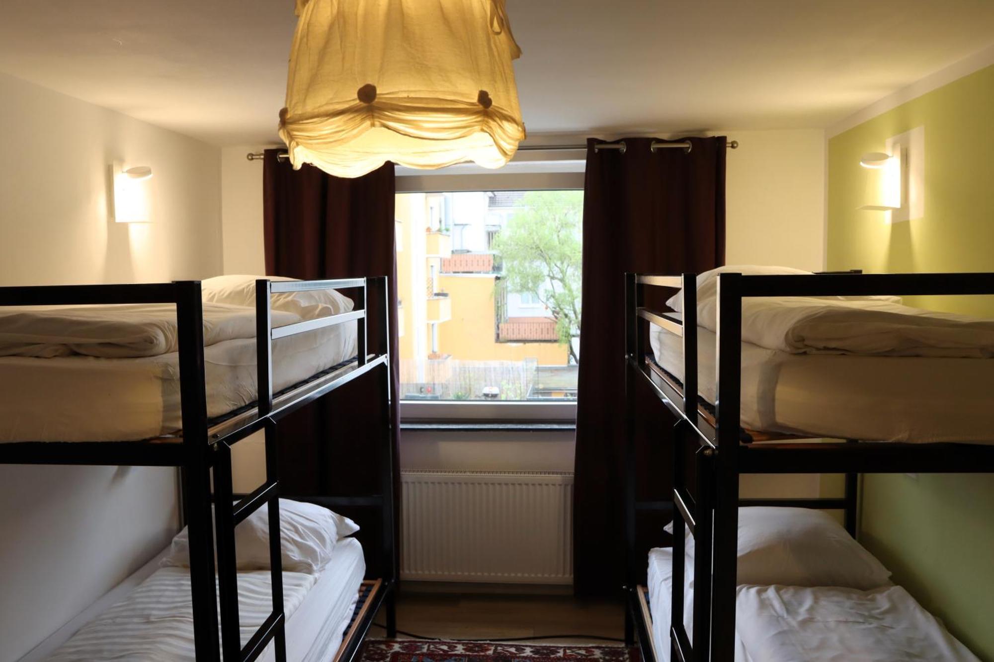 Weltempfaenger Backpacker Hostel Кельн Екстер'єр фото
