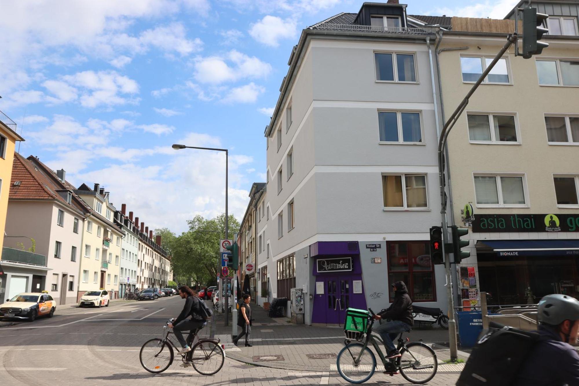 Weltempfaenger Backpacker Hostel Кельн Екстер'єр фото