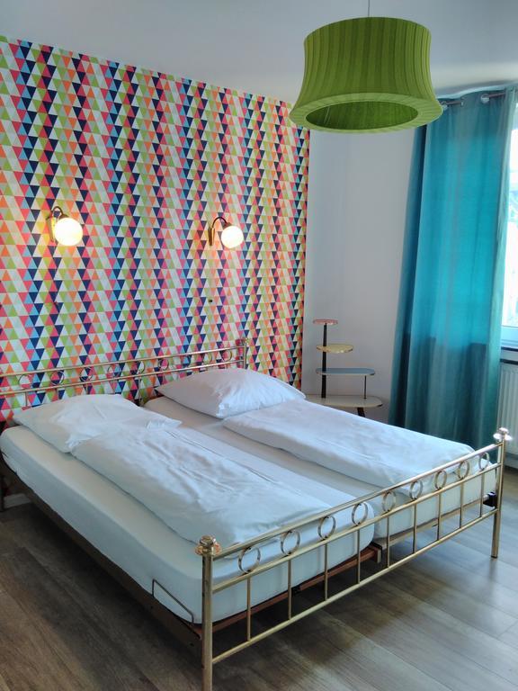 Weltempfaenger Backpacker Hostel Кельн Екстер'єр фото